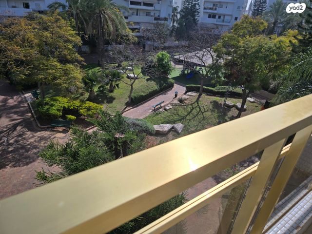 הקלרנית 