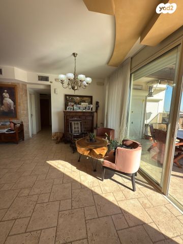 גג/ פנטהאוז, קרית אילון, חולון