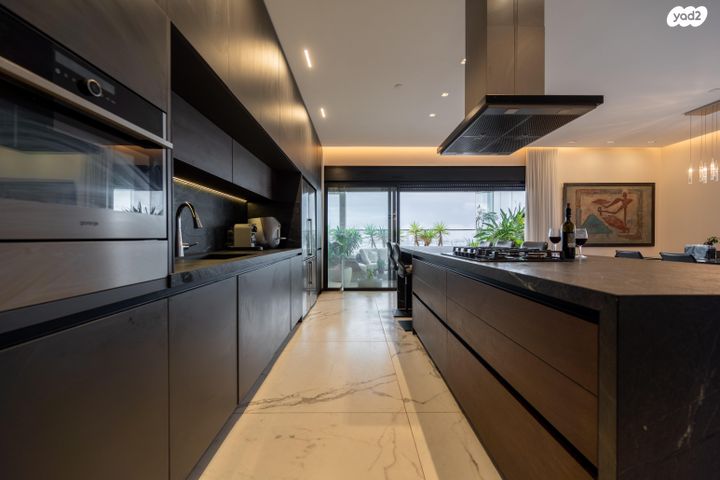 גג/ פנטהאוז, נווה גן, פתח תקווה