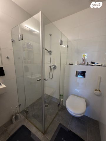 דירה, חזנוביץ' 10, תל אביב יפו