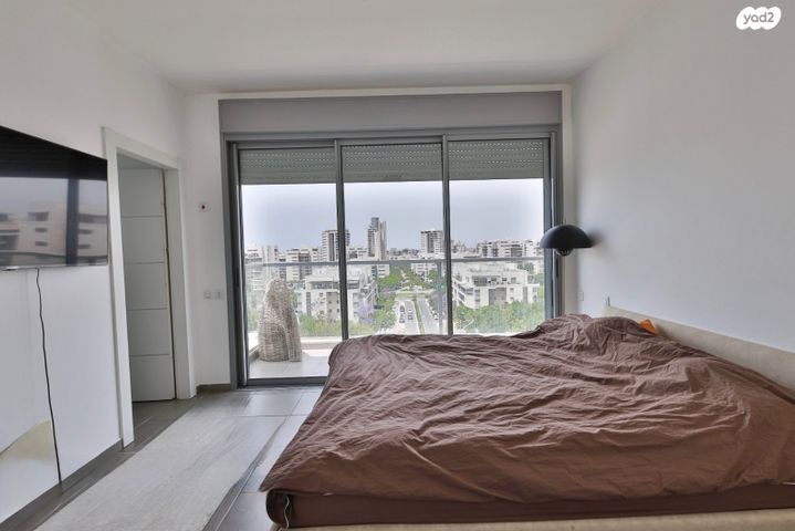 דירה, הסירה, יבנה