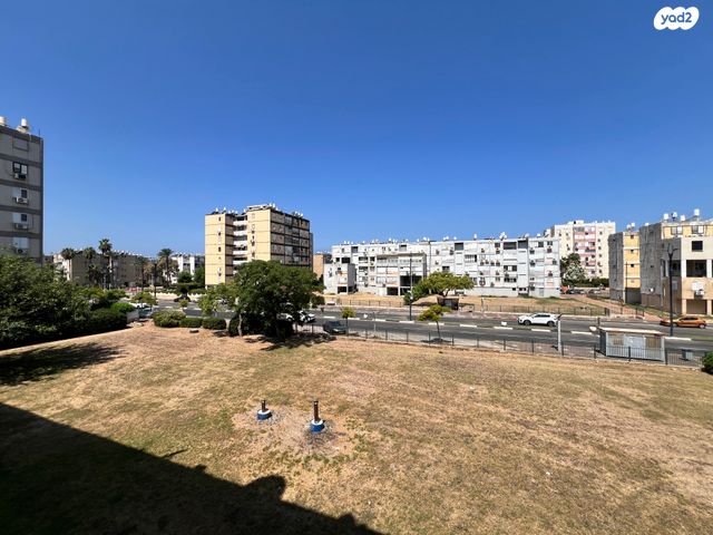 דירה, האורן, מנחם בגין, עכו