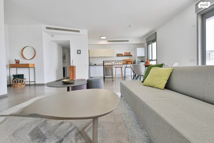 דירה, הסירה, יבנה