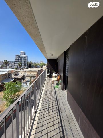 דירה, חזנוביץ' 10, תל אביב יפו