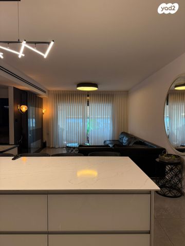 דירה, הרימון, הפרחים, קרית גת