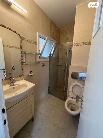 דירה, כפר סבא