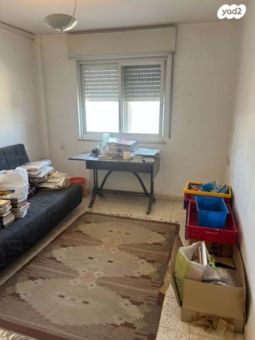 דירה, הדישון, מלחה, מנחת, ירושלים