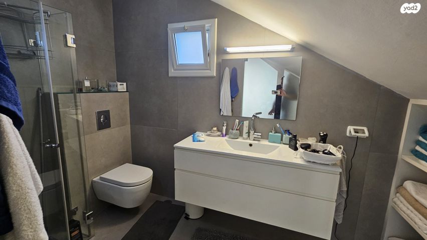 גג/ פנטהאוז, רפאל דה לה פרגולה, גילה, ירושלים