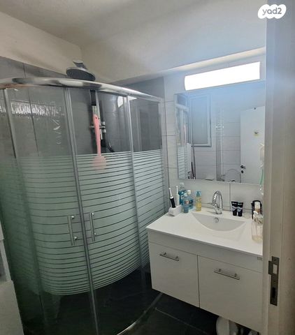 דירה, גבעת התחמושת, קרית שרת מערב, חולון