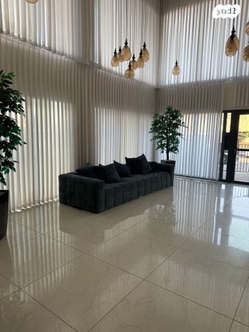 דירה, הרימון, הפרחים, קרית גת