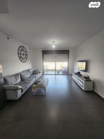 דירה, משה לוי 9, נאות שמיר, רמלה