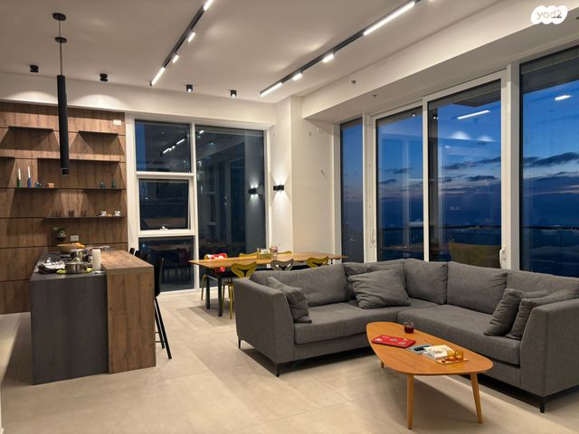 דירה, אריאל שרון 10, סיטי, גבעתיים