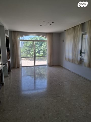 בית פרטי/ קוטג', האלה, הר אדר