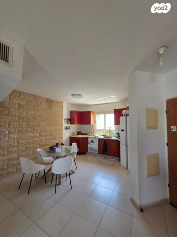 דירה, רמות הרכס, באר שבע