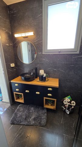 גג/ פנטהאוז, חולון