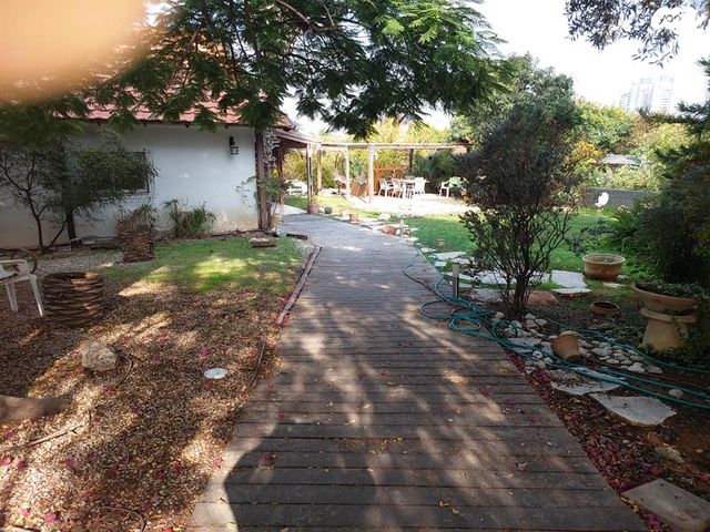 משק עזר, גת רימון