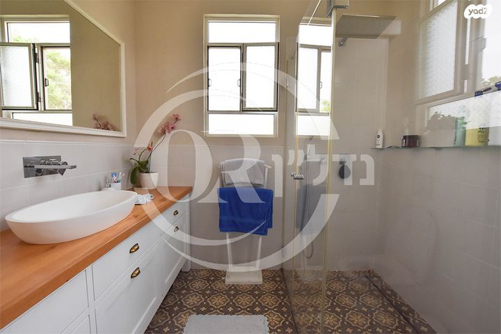 בית פרטי/ קוטג', קרית יערים, רמת השרון