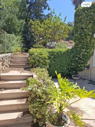 בית פרטי/ קוטג', האלה, הר אדר