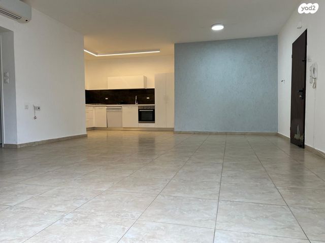 דירה, כפר סבא