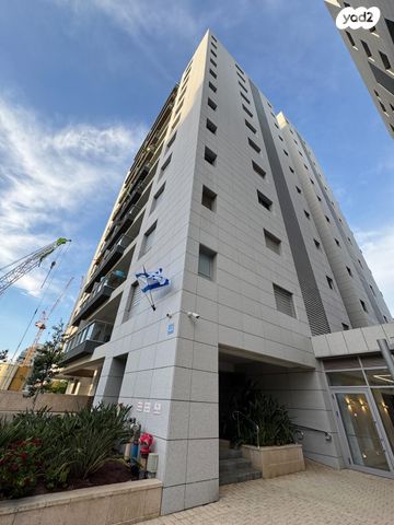 פרופ' יובל נאמן 11