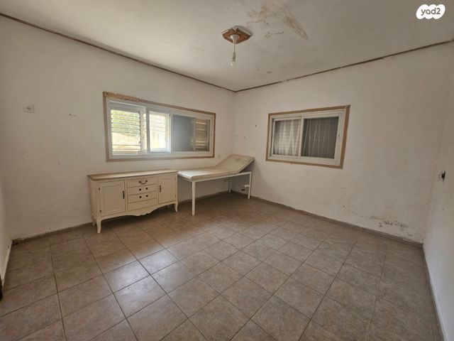 דירת גן, אהרון בן יוסף, שפרינצק, רמלה