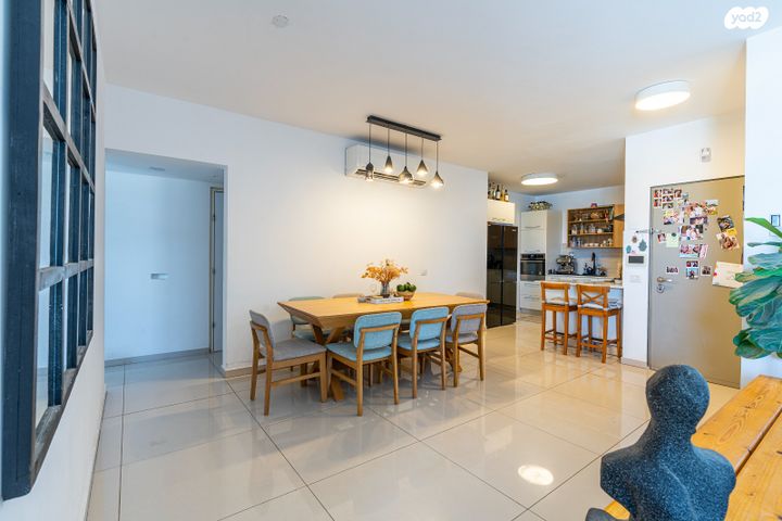 דירה, הפומלית 4, נווה פרדסים, פרדס חנה כרכור