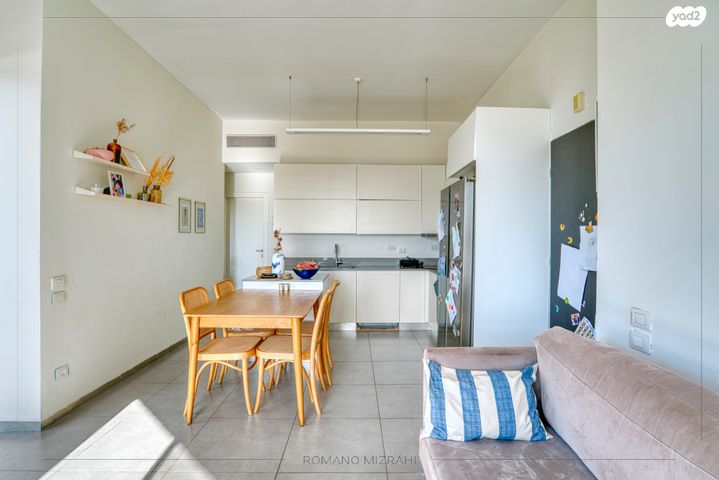 דירה, דוד רמז 11, גבעת הרמבם, גבעתיים