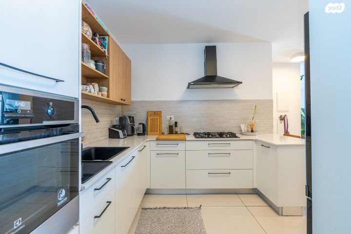 דירה, הפומלית 4, נווה פרדסים, פרדס חנה כרכור