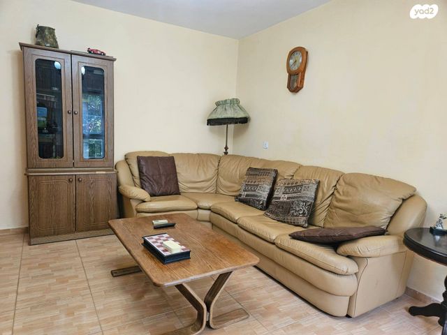 דירה, העצמאות, מגדל העמק