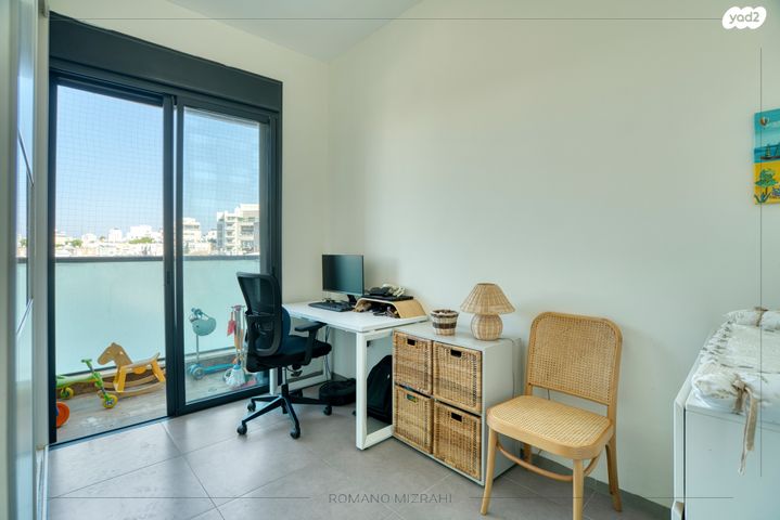 דירה, דוד רמז 11, גבעת הרמבם, גבעתיים