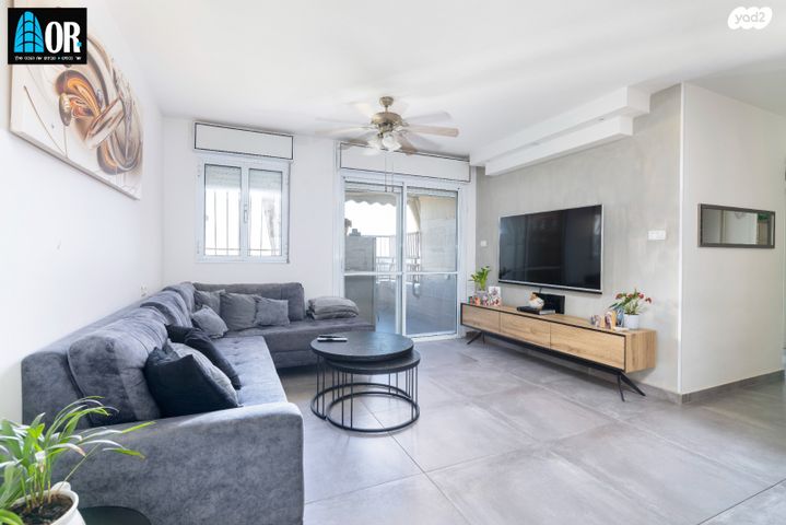 מירון אברמסון 