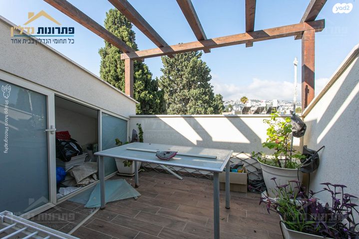 גג/ פנטהאוז, מצפה 11, נווה שאנן, חיפה