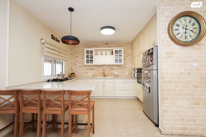 אברהם שפירא 19