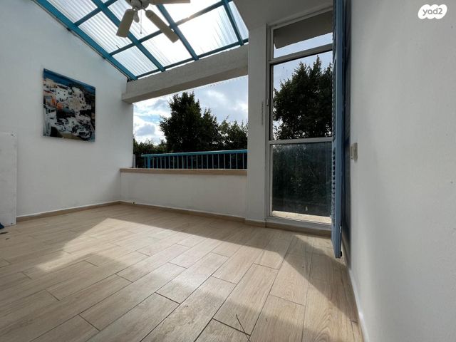 דירה, כפר סבא