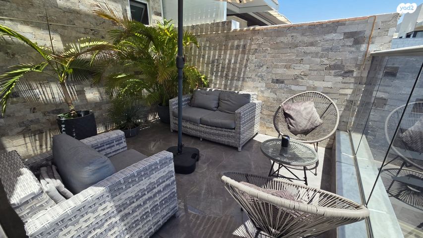 גג/ פנטהאוז, חולון