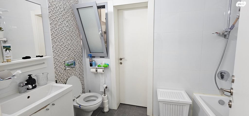 דירה, הנורית 5, הפרחים, קרית גת