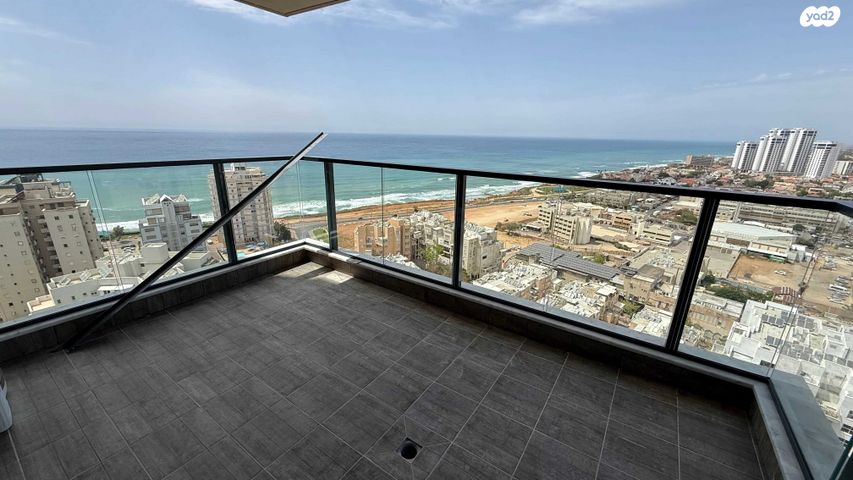 דירה, הרב הרצוג 8, צפון מערב מרכז העיר, נתניה