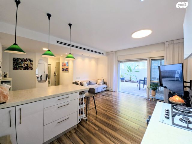 דירת גן, הכרמל, כפר סבא