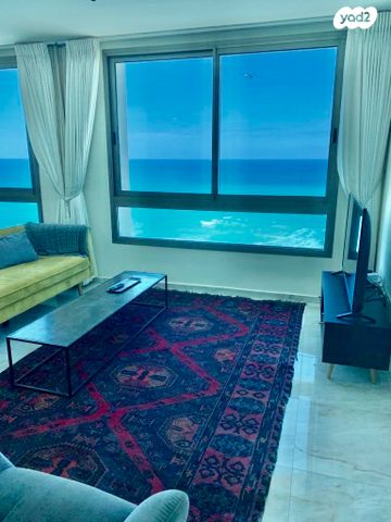 דירה, נוף הטיילת, נתניה