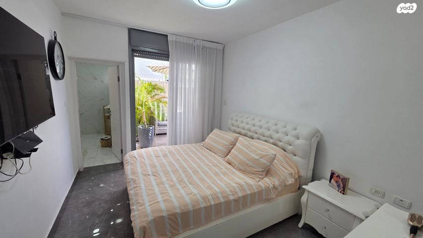 גג/ פנטהאוז, חולון