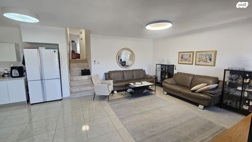 גג/ פנטהאוז, רפאל דה לה פרגולה, גילה, ירושלים