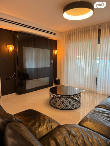 דירה, הרימון, הפרחים, קרית גת