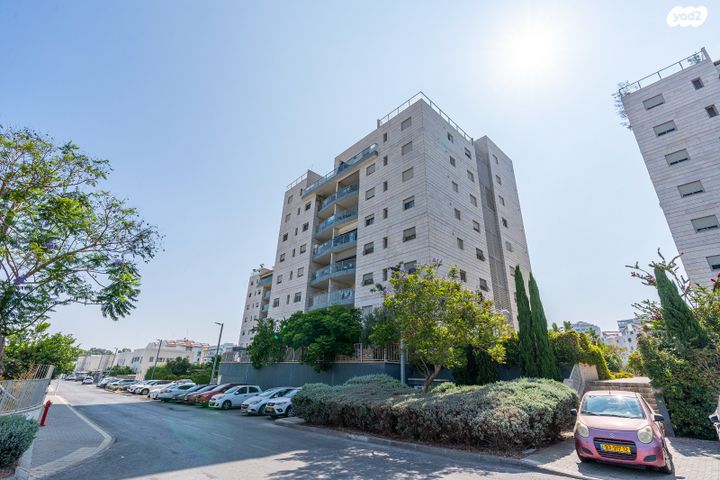 דירה, הפומלית 4, נווה פרדסים, פרדס חנה כרכור