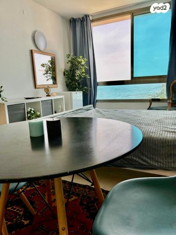 דירה, נוף הטיילת, נתניה