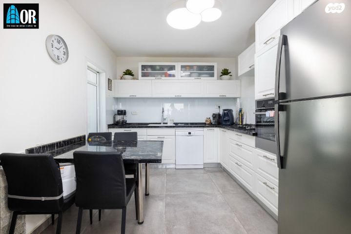 דירה, מירון אברמסון, קרית דוד, רחובות