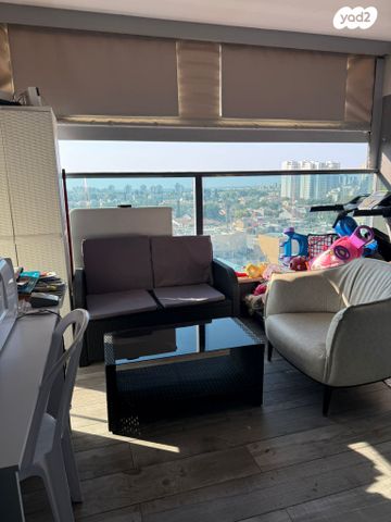 דירה, הרימון, הפרחים, קרית גת