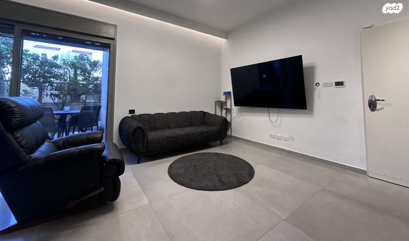 דירת גן, נווה זמר, רעננה