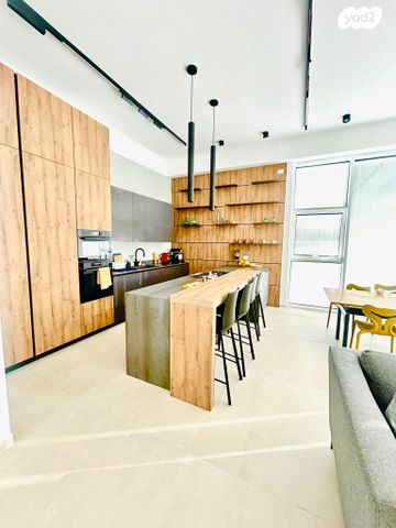 דירה, אריאל שרון 10, סיטי, גבעתיים