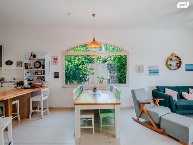 בית פרטי/ קוטג', חפצי בה