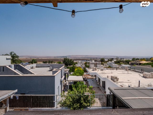 בית פרטי/ קוטג', חפצי בה